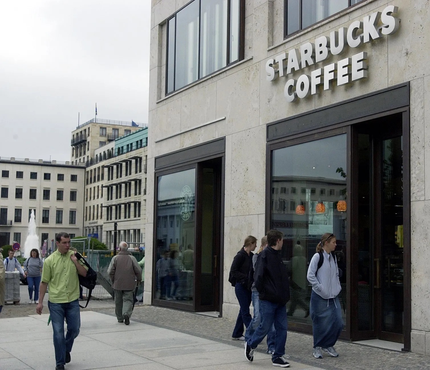 Starbucks – Der Kaffeebecher als Lifestyle-Accessoire